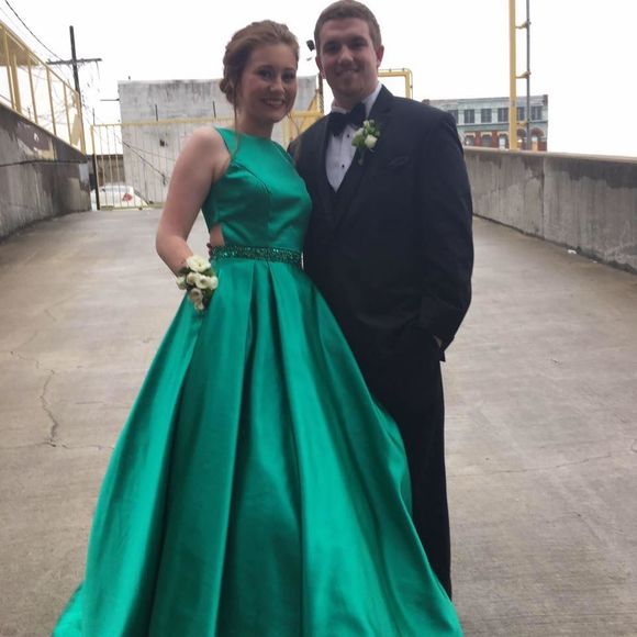 Meet the Posher Other - Meet your Posher, Caitlin